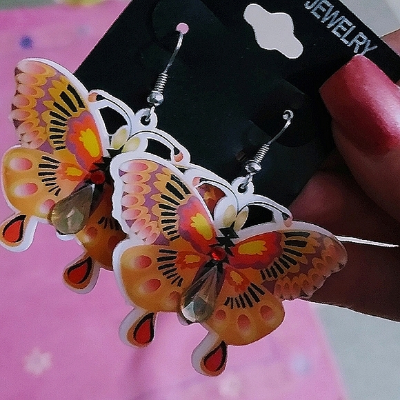 Butterfly Boho Novelty Earrings - Picture 7 of 9